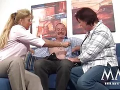 סנוניות סרטוני סקס צפיה ישירה חובבניות לבושות
